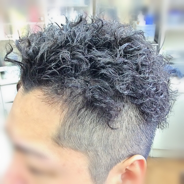 ツイスト スパイラルアイロンパーマのhair Sasaki 埼玉県戸田市